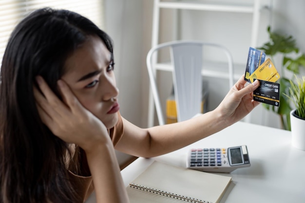 Eliminate Credit Card Debt in 12 Months: A Step-by-Step Guide