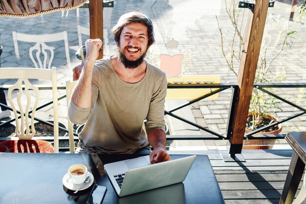 Side Hustle Income: Proven Strategies to Earn $1000+ Per Month