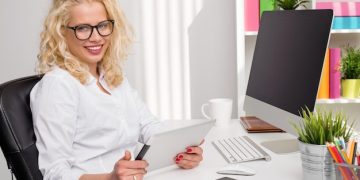 Is a Financial Advisor Right for You? Understanding the Role - Cover Image