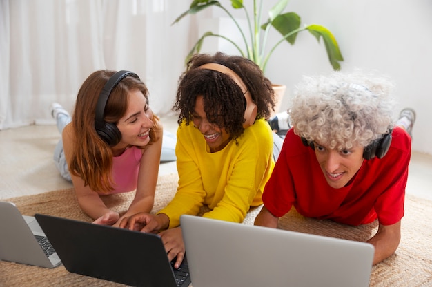 Online Learning Effectiveness: New Research in K-12 Education