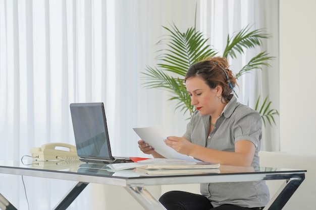 2025 Personal Finance: 5 Strategy Adjustments for US Readers