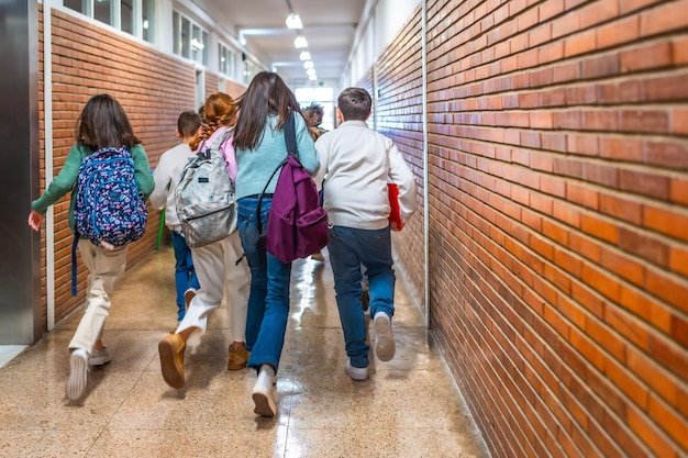 School Safety Initiatives: US Policy Changes & National Overview