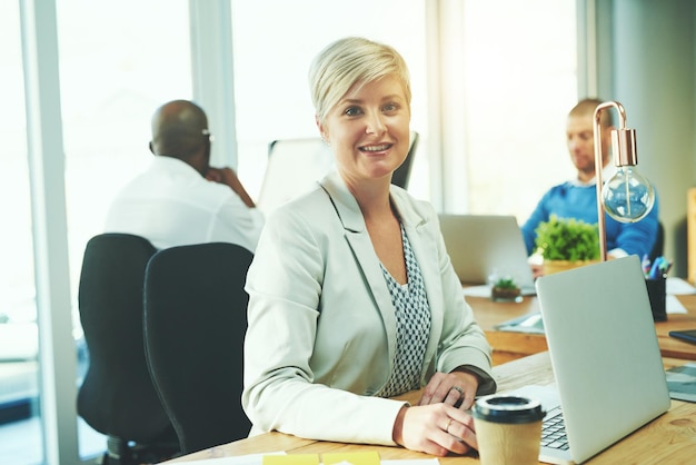 Negotiating Employee Benefits: Maximize Your Compensation in 2025